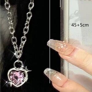 Silver heart necklace